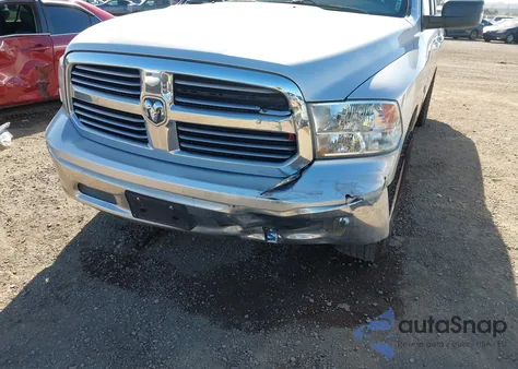 2016 Ram 1500 Big Horn z USA, uszkodzony, nr VIN 1C6RR6GT6GS312006